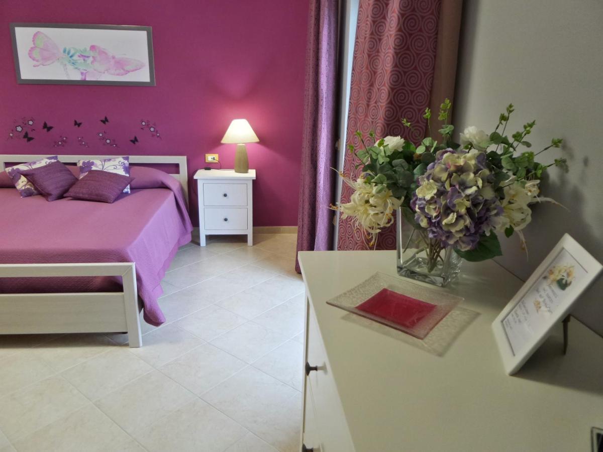 Il Giardino Delle Zagare Bed & Breakfast Fondi Exterior photo
